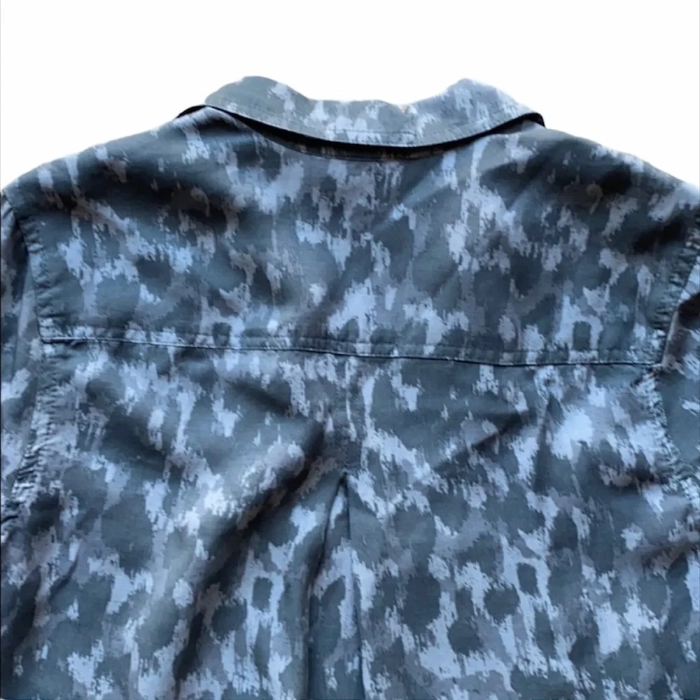 Cloth & Stone Patterned Blouse Size XS